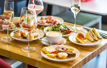 Food & Beverages Food & Beverages
